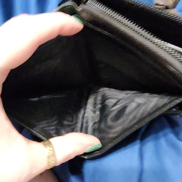 Prada Black Saffiano LEATHER Compact Zip Around Wallet.. - Picture 8 of 8